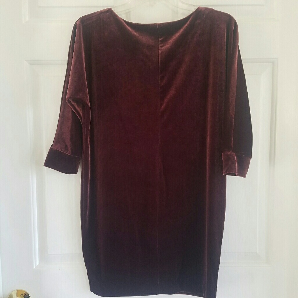 New York & Company/ dark red velvet dress/tunic - Picture 3 of 4